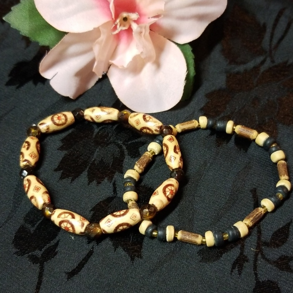💍3 for $10💍2 Wooden Bead Bracelets